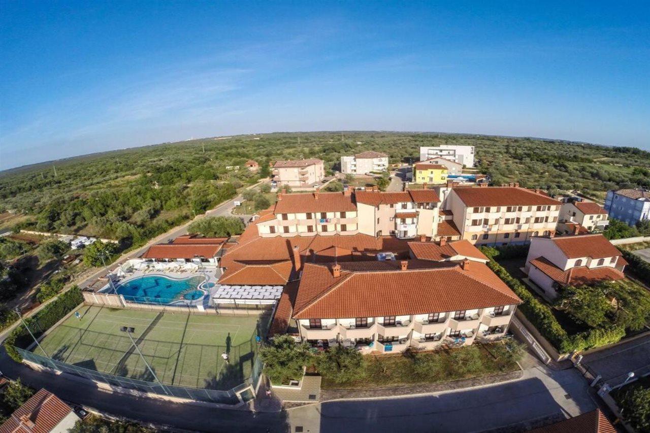 Hotel Villa Letan Фажана Экстерьер фото