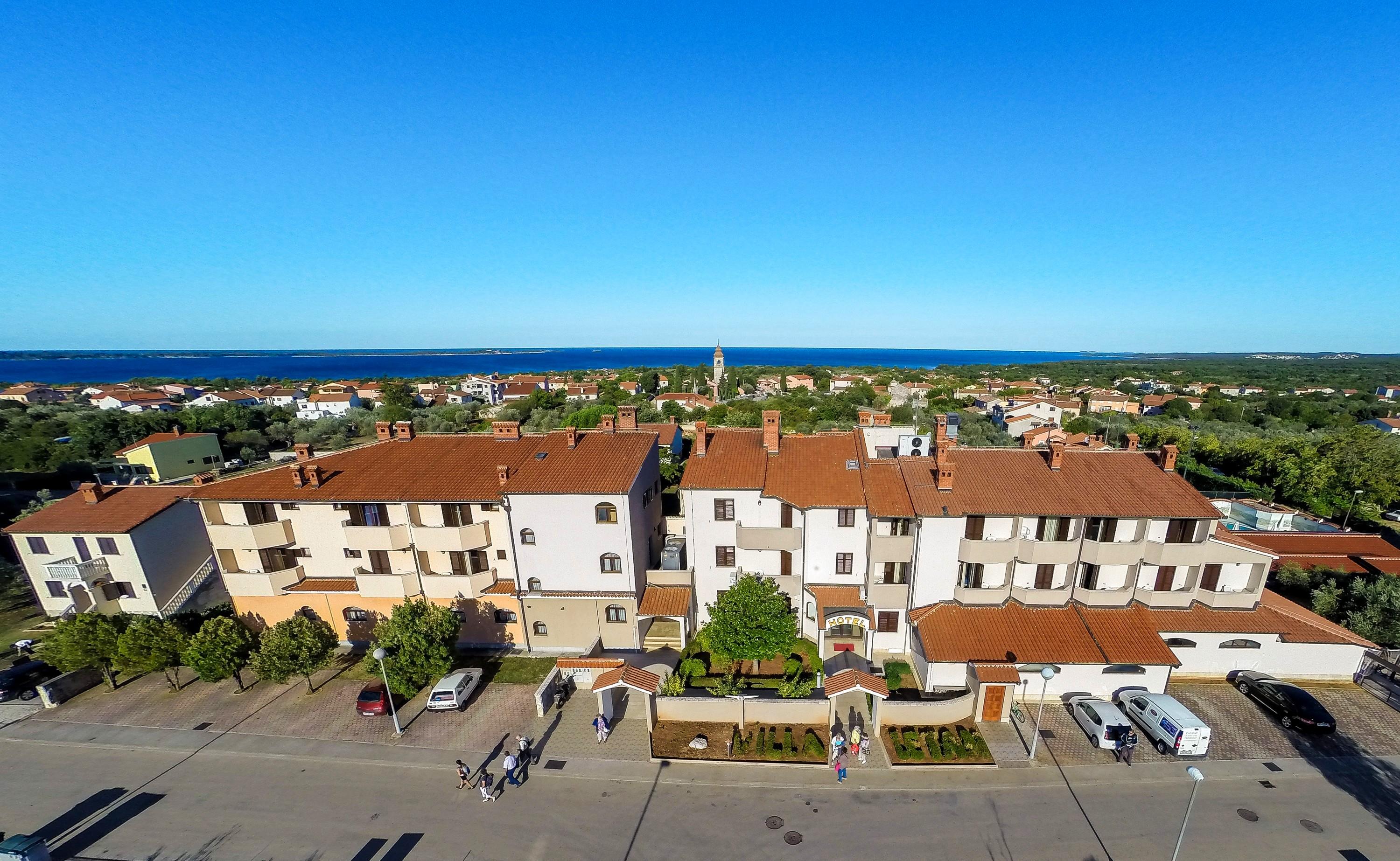 Hotel Villa Letan Фажана Экстерьер фото