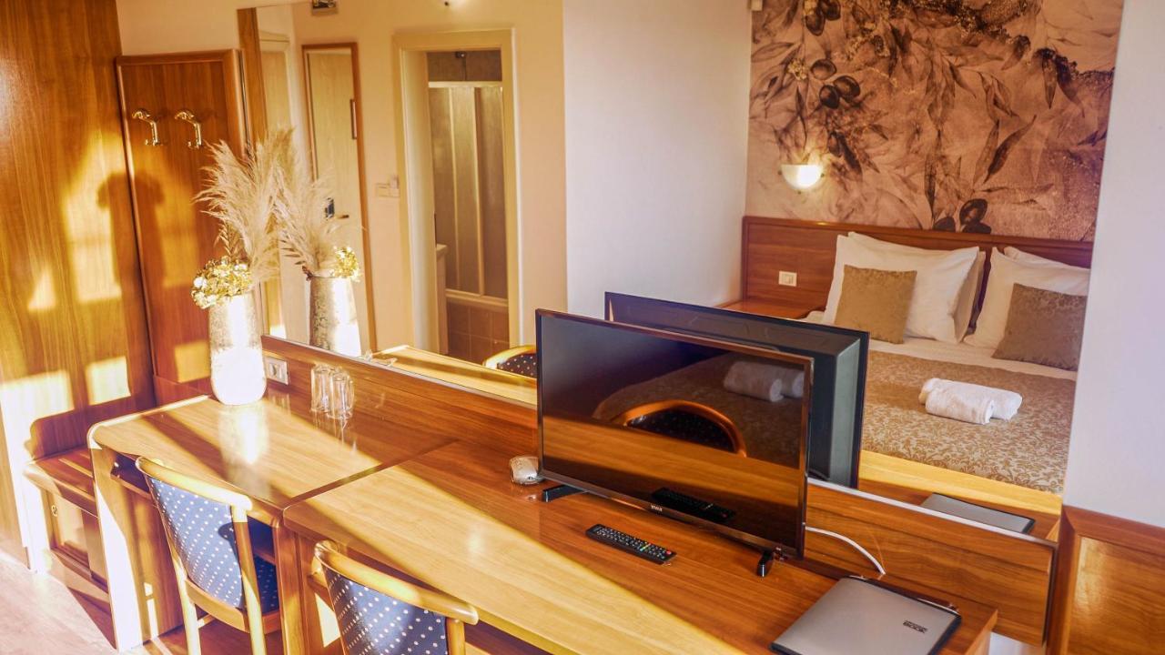 Hotel Villa Letan Фажана Экстерьер фото