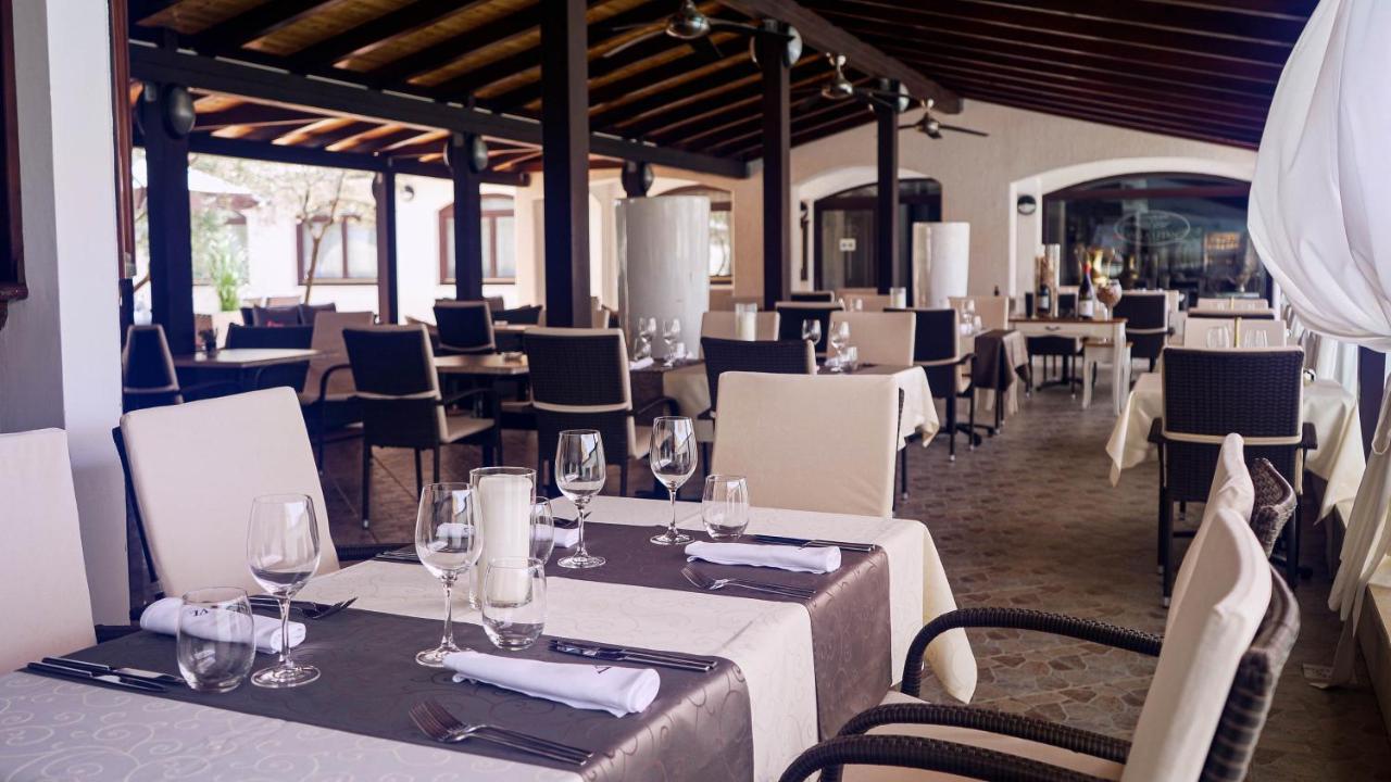 Hotel Villa Letan Фажана Экстерьер фото