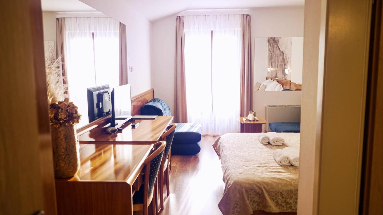 Hotel Villa Letan Фажана Экстерьер фото