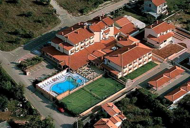 Hotel Villa Letan Фажана Экстерьер фото